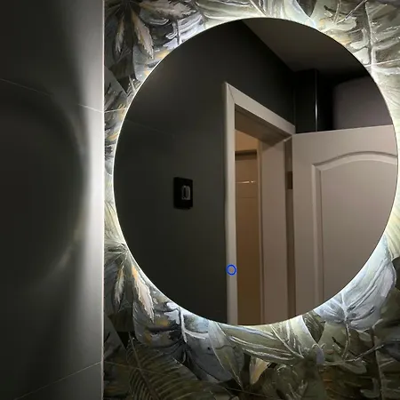 Lägenhet Woodescape - Moderan Stan U Centru Novog Sada Novi Sad