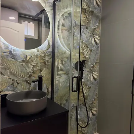 Woodescape - Moderan Stan U Centru Novog Sada Apartamento